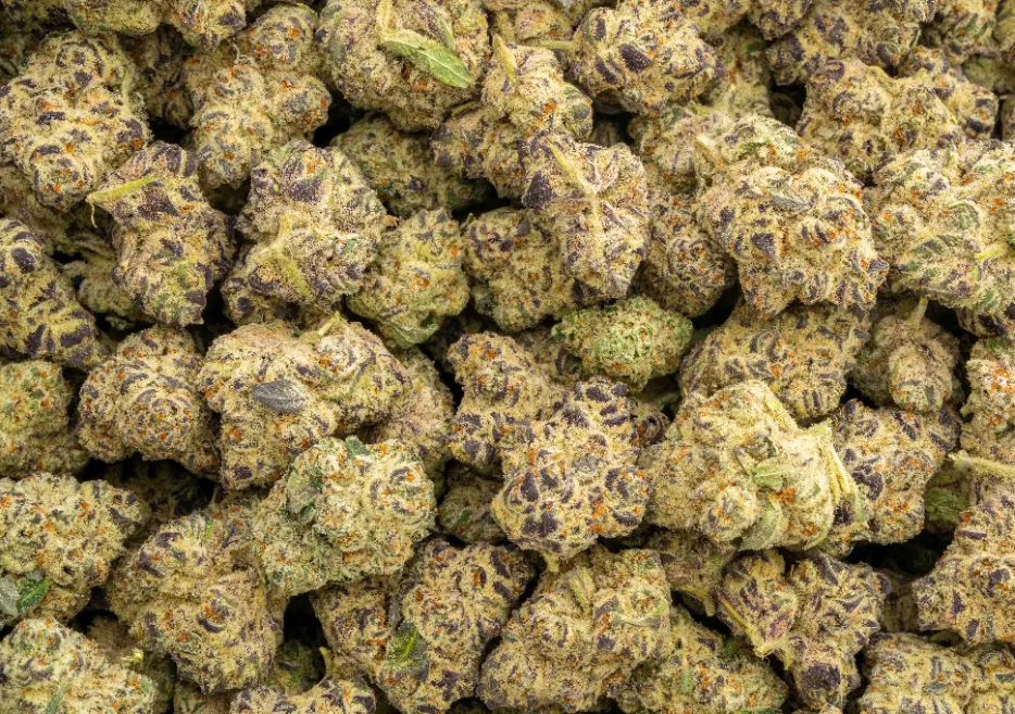 Lilac Diesel 22% THCa Sativa - Top Shelf Ounce